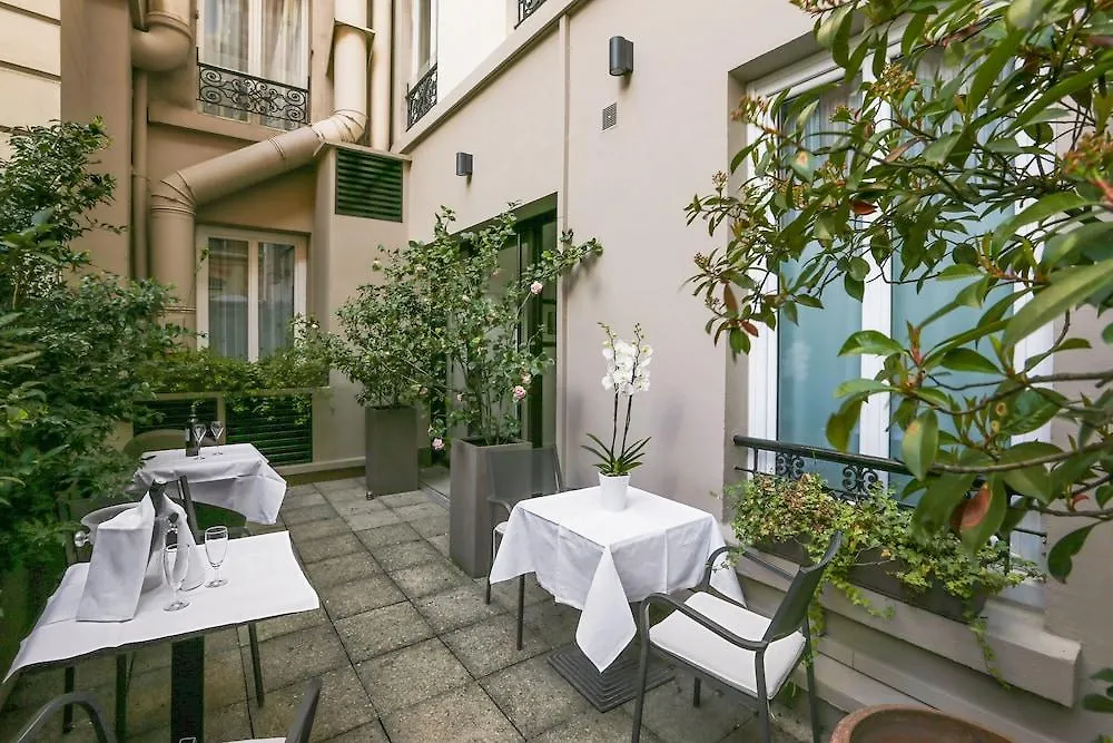 Hotel Toujours &