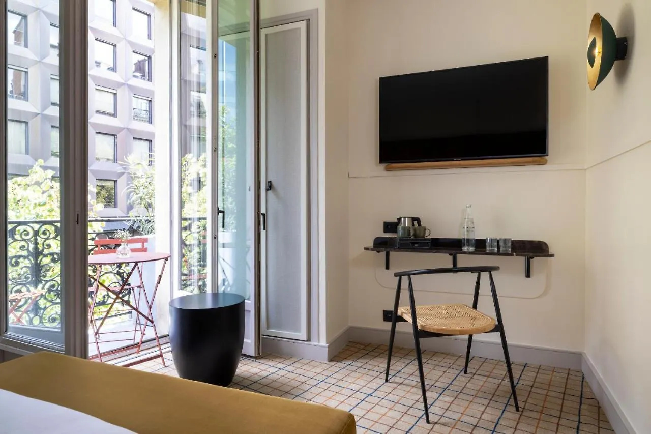 Hotel Toujours & Parijs