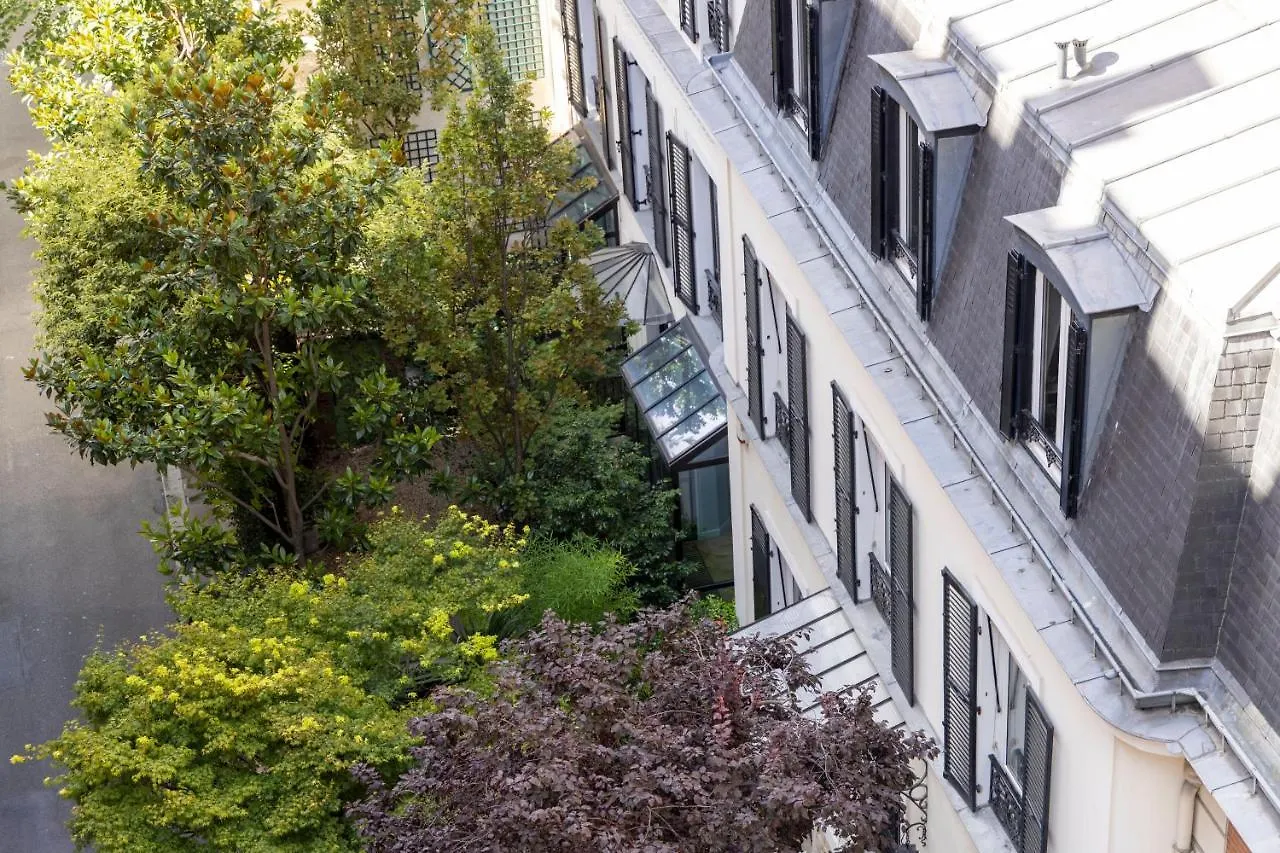 Hotel Toujours & 4*