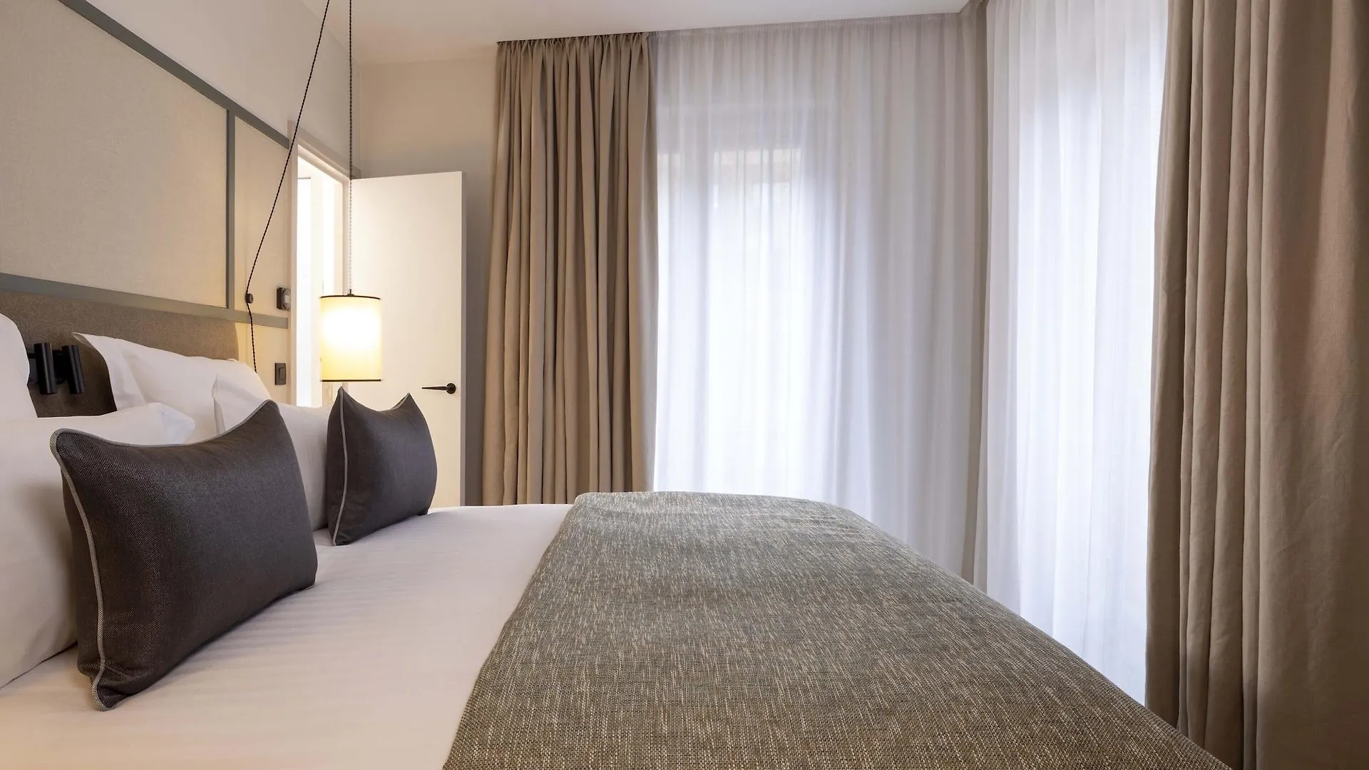 Toujours & 4* Paris